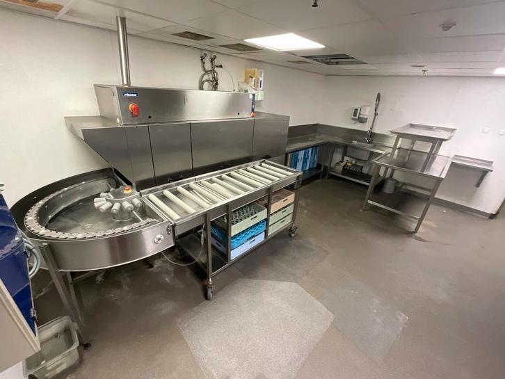 Complete Rhima spoelkeuken met korventransportmachine, Zakelijke goederen, Horeca | Keukenapparatuur, Gebruikt, Reinigen, Ophalen of Verzenden