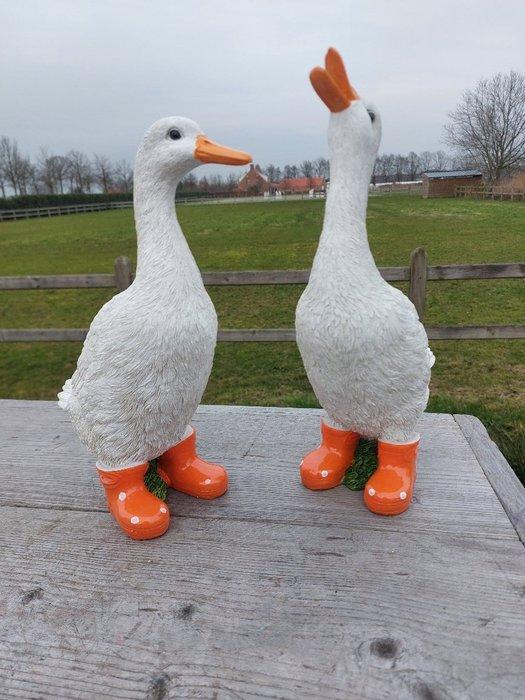 Beeld, funny goose with boots orange - 32 cm - polyresin, Antiek en Kunst, Curiosa en Brocante