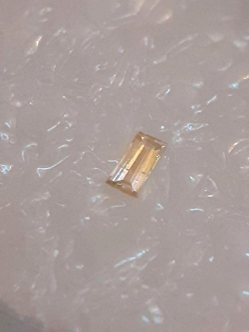 Natural Diamond - Tapered Baguette - 0.02ct - SI2 - certifie, Handtassen en Accessoires, Edelstenen, Verzenden