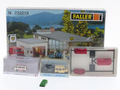 Schaal N Faller 232219 BP-pompstation met verschillende v..., Hobby & Loisirs créatifs, Trains miniatures | Échelle N, Enlèvement ou Envoi