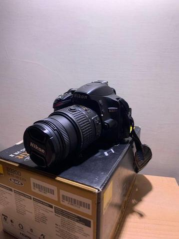 Nikon D3200 + AF-S 18-55 VR G II Digitale camera beschikbaar voor biedingen