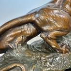 Armand Fagotto - Statue, Brullende Panter op Rots - 19 cm -