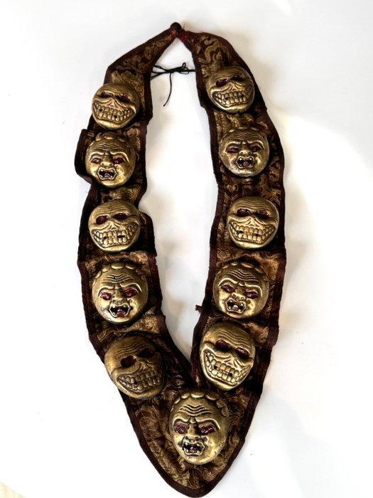 Boeddhistische tantrische vergulde koperen schedels en, Antiek en Kunst, Kunst | Niet-Westerse kunst