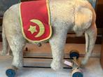Steiff: Olifant op houten wielen, 1934, knoopje met lange F, Antiek en Kunst