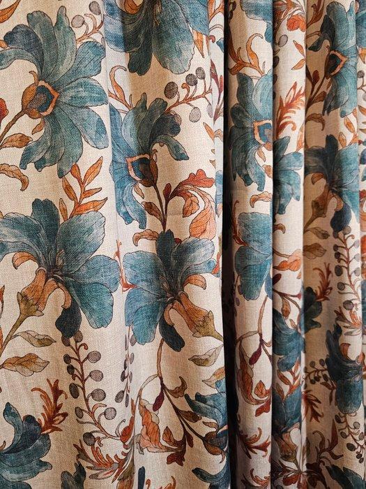 Exclusief licht gewaad Liberty met bloemachtig weefsel -, Antiek en Kunst, Antiek | Tapijten, Tafelkleden en Textiel