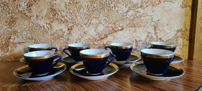 Lomonosov Imperial Porcelain Factory - Kop en schotel (14) -, Antiek en Kunst, Antiek | Meubels | Tafels