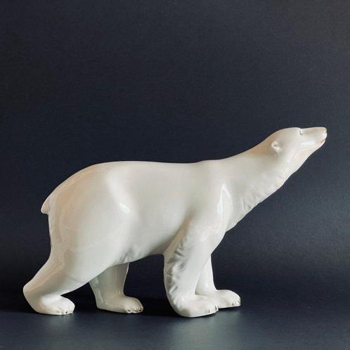 Royal Dux Porzellan-Manufaktur - Figure - Gran figura de oso, Antiek en Kunst, Antiek | Glaswerk en Kristal
