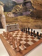 Jeu déchecs - Vintage Staunton schaakset met schaakklok -