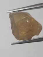 Natural orangy yellow Apatite - 2.88 ct - Rough Gemstone - u, Verzenden