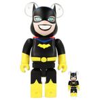 Medicom Toy - Figuur - 400% & 100% Bearbrick Set - Batgirl, Antiek en Kunst