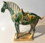 Figuur - terracotta paard in de stijl van de Tang-dynastie -