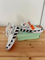 Converse - Chuck Taylor All Star Off-White - Sneakers -, Nieuw