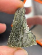 Moldavite - de Chlum, Bohême du Sud - Hauteur : 36 mm -