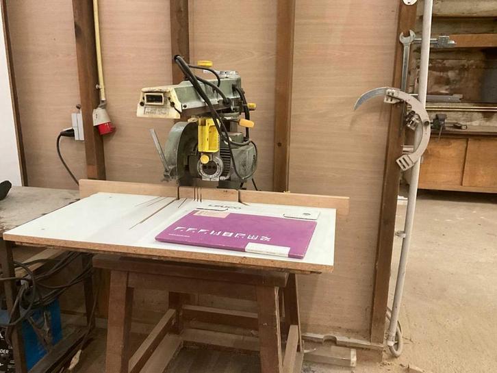 Dewalt DW110 afkortzaag, Doe-het-zelf en Bouw, Gereedschap | Zaagmachines