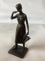 begeer voorschoten - vera van Hasselt - Statue, Marieke van