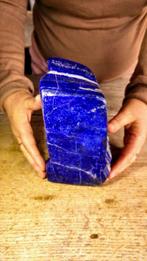 Lapis - Lazuli - diamant poli - pierre bleu vif - Hauteur :