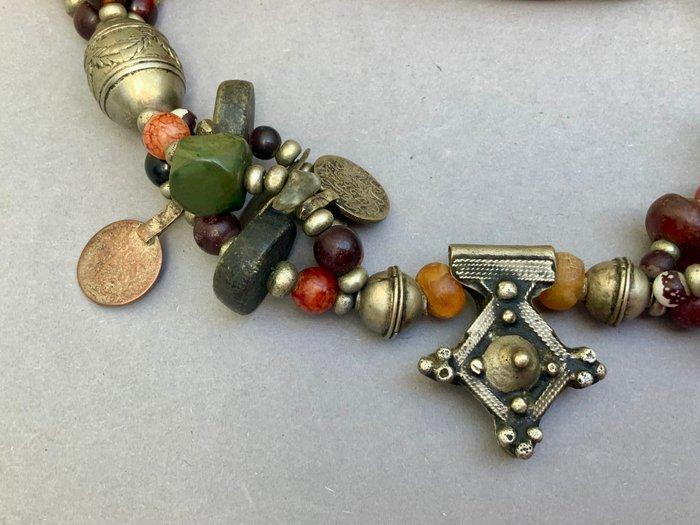 Zilver - Ketting met hanger - Amazigh - Boghdad, Antiek en Kunst, Kunst | Niet-Westerse kunst
