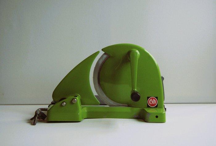 EVA - Broodsnijmachine - Staal, Plastic, Antiquités & Art, Antiquités | Assiettes décoratives & Carrelages