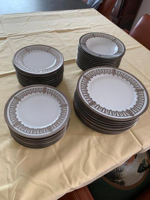 Haviland - Tafelservies voor 12 (48) - Zacht porcelein, Antiek en Kunst, Antiek | Meubels | Tafels