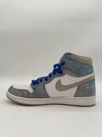 Nike - Nike Air Jordan 1 Retro High Hyper Royal Smoke Grey -