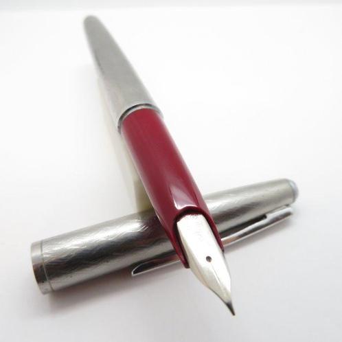 Platinum - Vintage with Wave pattern - 18K white gold nib, Verzamelen, Pennenverzamelingen