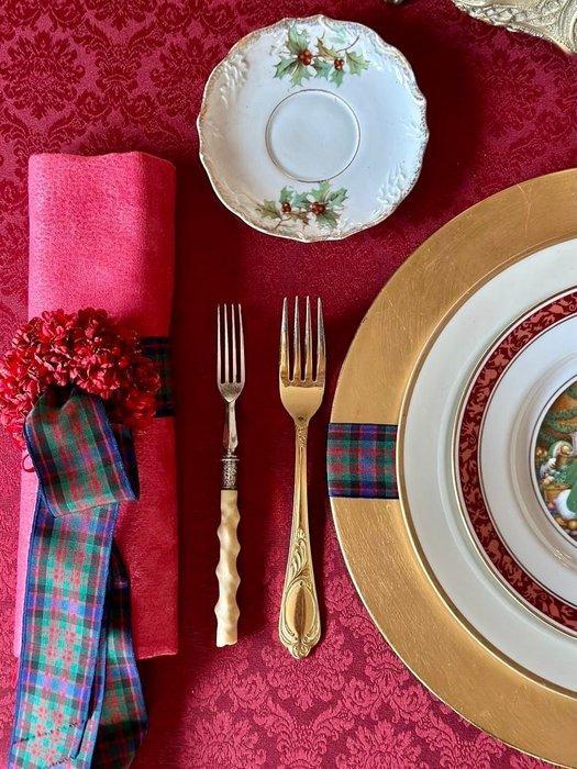 Klassiek jacquard tafelkleed voor ruime tafels. - Tafelkleed, Antiek en Kunst, Antiek | Tapijten, Tafelkleden en Textiel