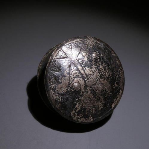 Chimu, Peru Zilver Tamba - Oorbel. 4 cm D. 1100 - 1400, Verzamelen, Mineralen en Fossielen