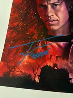 Stranger Things - Signed by Joseph Quinn (Eddie), Nieuw