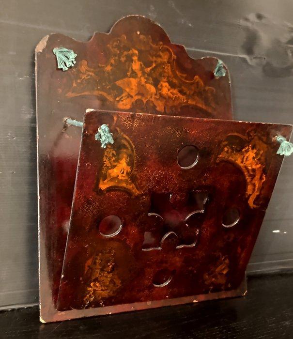 Porte-revues - Bois - style Vittoriano, Antiquités & Art, Curiosités & Brocante