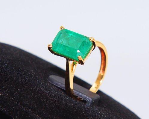 Ring - 14 karaat Geel goud - 4.52ct. tw. Smaragd - Gratis, Handtassen en Accessoires, Ringen