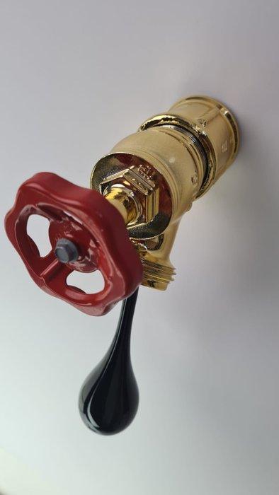 Santicri - Running Out - Gold and Black Open Edition, Antiek en Kunst, Kunst | Designobjecten