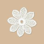 Gehaakte bloemen 5 cm. 1 pak 12 stuks Applicatie bloem, Nieuw