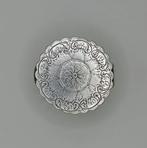 Finely hand engraved - Doos - .800 zilver, Antiek en Kunst