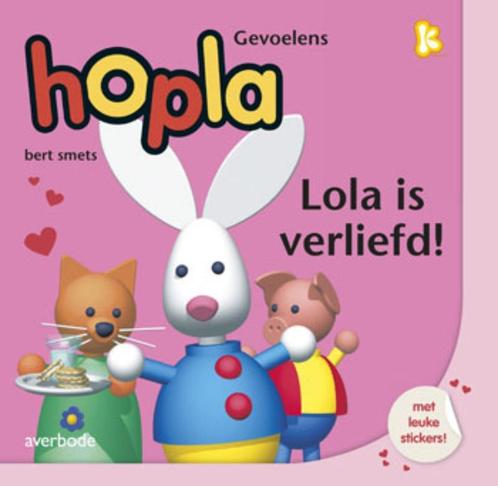 Lola is verliefd / Hopla 9789031734238 Bert Smets, Boeken, Kinderboeken | Baby's en Peuters, Gelezen, Verzenden