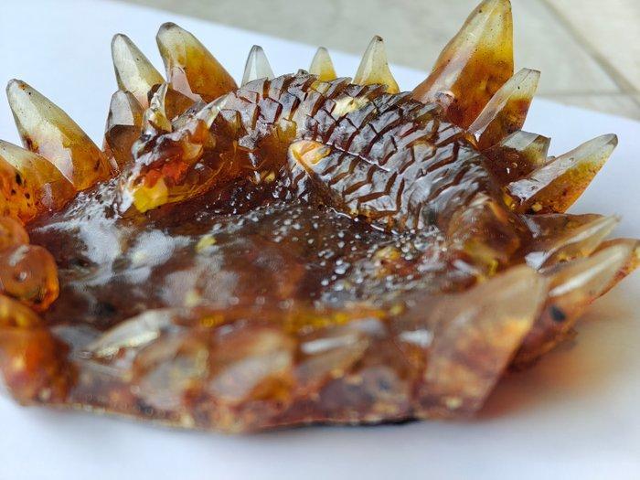 Baltisch amber slapende draak kristallen dobbelsteenhouder -, Antiek en Kunst, Curiosa en Brocante