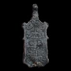 Médiéval Étain Rare embout de sangle de ceinture avec marque