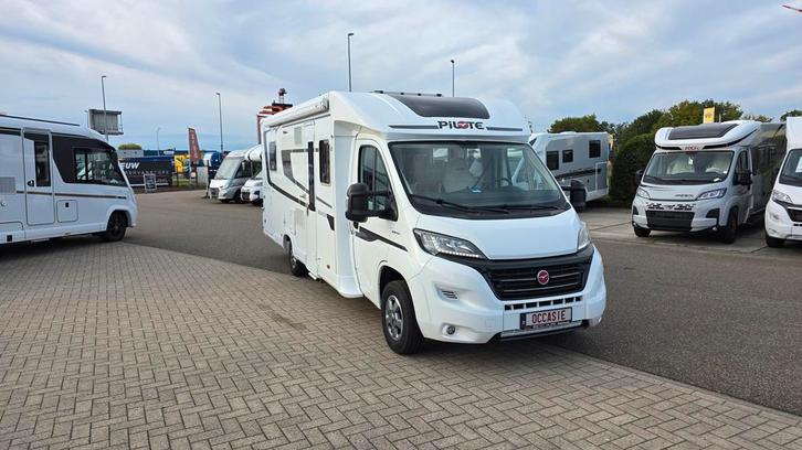 Pilote Sensation P 740 FC slechts 44342 km en verzorgd 01772, Caravans en Kamperen, Mobilhomes, Cassettetoilet, Handgeschakeld