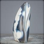 Agate naturelle rare Orca Libre- 790.34 g