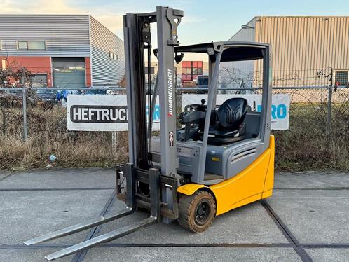 Jungheinrich EFG218k-350ZT (2019) met extra functie +VIDEO, Zakelijke goederen, Machines en Bouw | Heftrucks en Intern transport