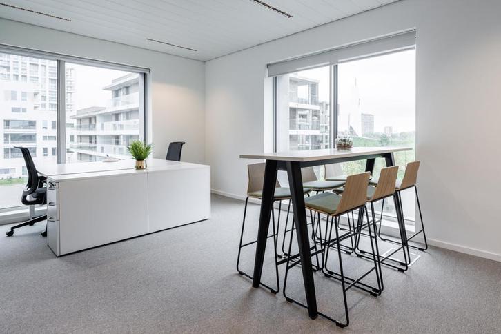 Coworkingruimte in Nieuw Zuid, Zakelijke goederen, Bedrijfs Onroerend goed