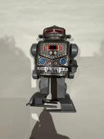 Yone - Speelgoed robot The Robot Captain Wind Up Toy,, Antiek en Kunst