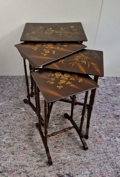 Inschuifbare Chinoiserie tafels in vier verschillende maten, Antiek en Kunst, Curiosa en Brocante