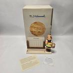Goebel - Beeldje - Hummel #788/B - Sister Perpetual Calender