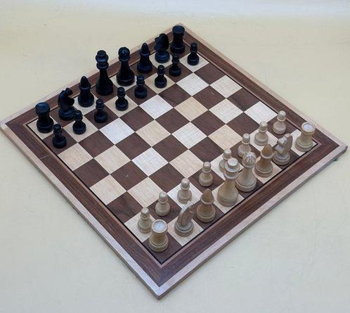 Schaakspel - Schachspiel aus Holz – Handgefertigte Figuren, Antiek en Kunst, Curiosa en Brocante
