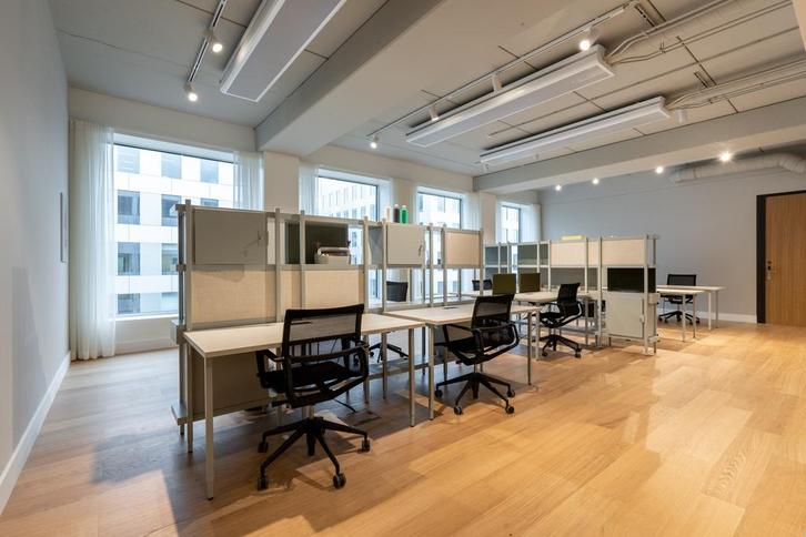 Werkplek-membership in Berchem Station Post X, Zakelijke goederen, Bedrijfs Onroerend goed