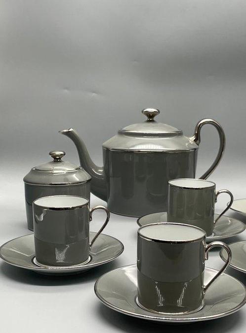 Manufacture Lègle, Limoges - Koffieservies voor 6 (14) -, Antiek en Kunst, Antiek | Meubels | Tafels