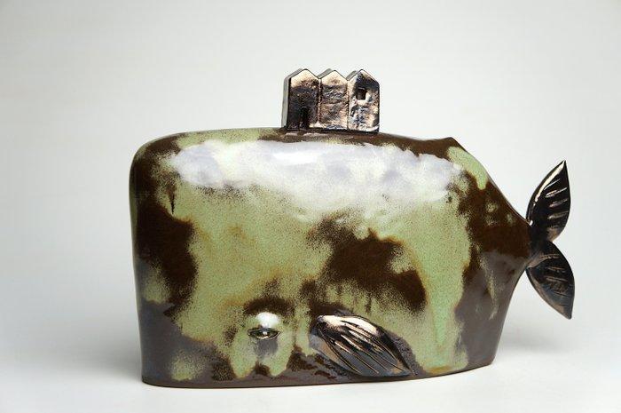 Urszula Despet - Whale with Houses, Antiquités & Art, Art | Objets design