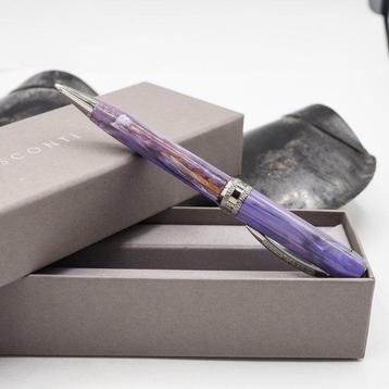 Visconti - Rembrandts lavander - Zonder Minimumprijs - beschikbaar voor biedingen