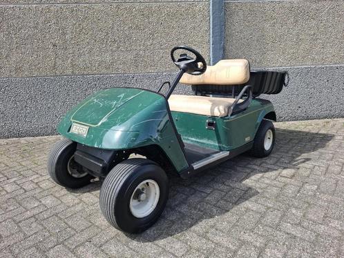 E-Z-GO TXT 2-Persoons Elektrische Golfkar met Open Laadbak, Sport en Fitness, Golf