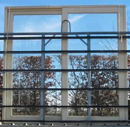 merani houten raam , chassis , venster 270 x 258, Doe-het-zelf en Bouw, Raamkozijnen en Schuifdeuren, Inclusief glas, Gebruikt